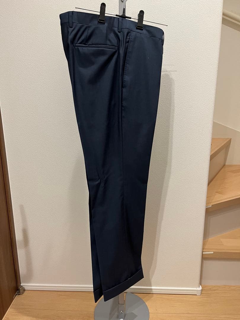 イタリア高級生地RED AICESENCE スーツ