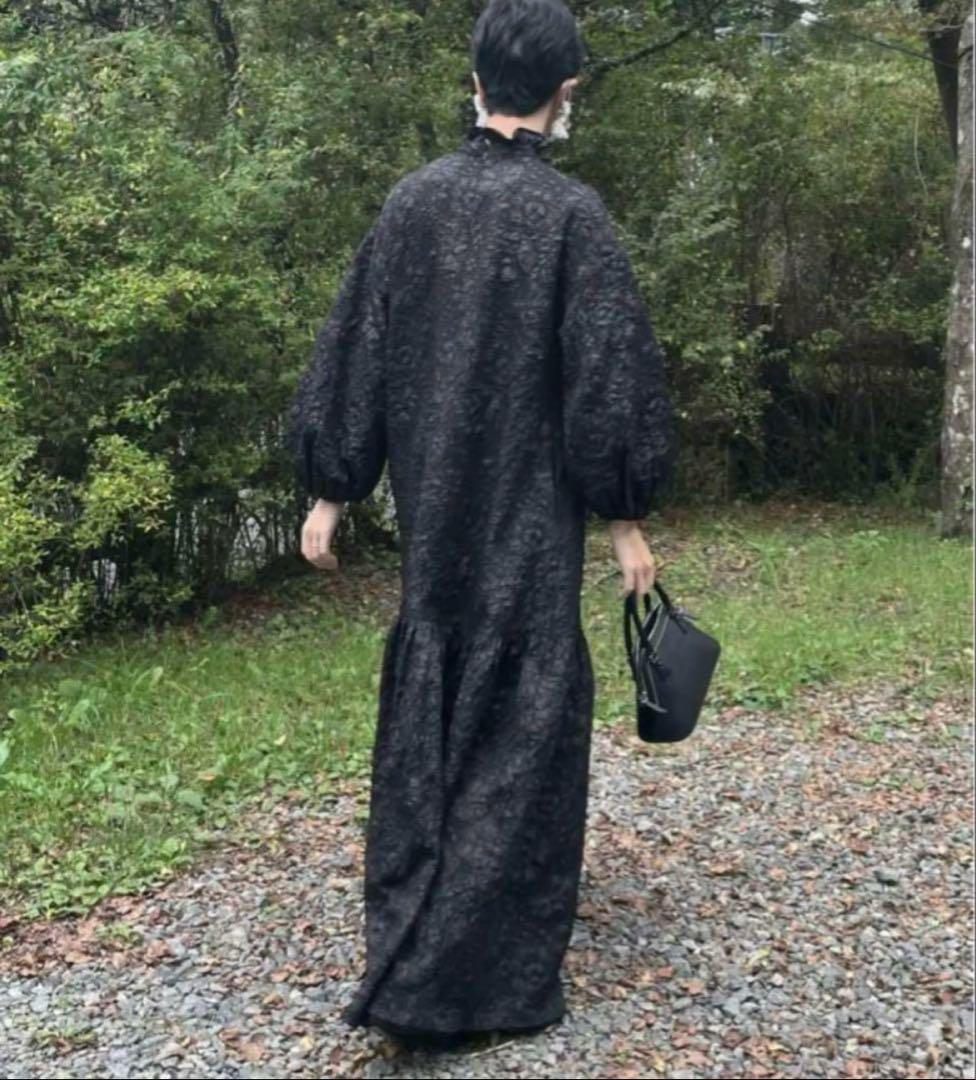 ペルナ PERNA ジャガード花柄 ロングワンピース 縦L/横XS 黒