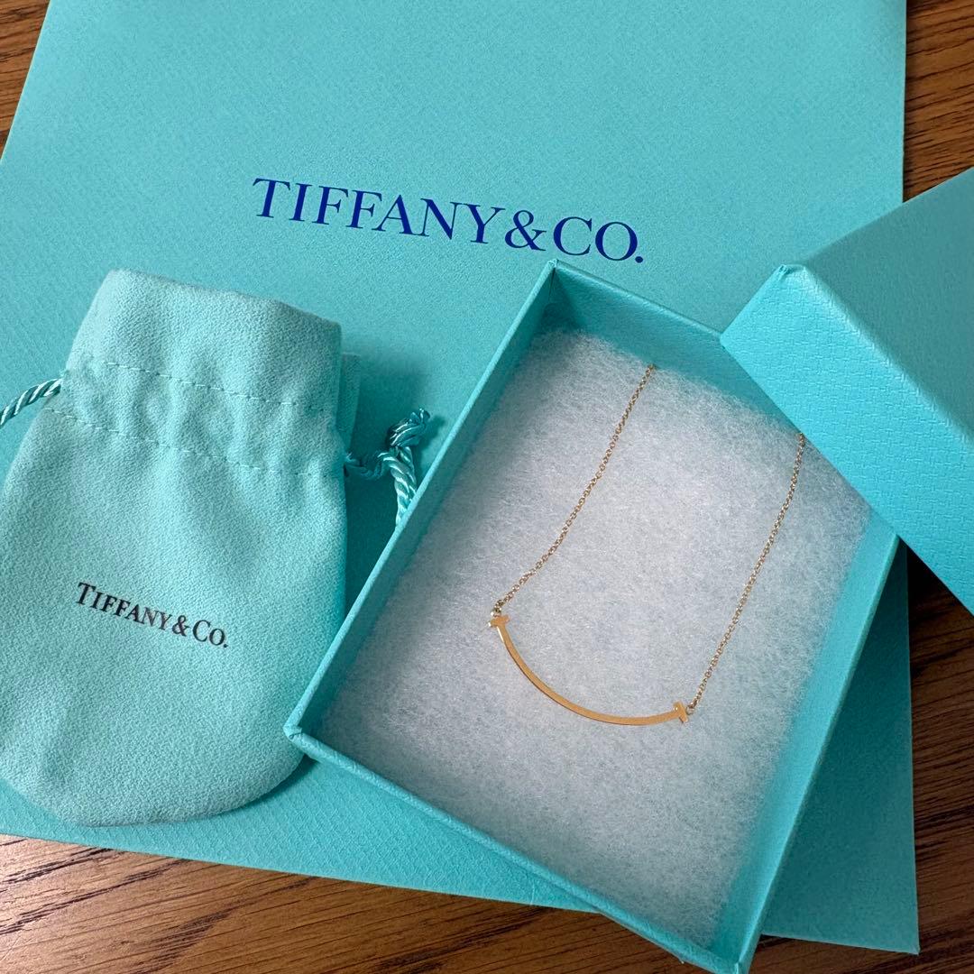 【訳あり】ティファニー Tスマイル ネックレス スモール18Kローズゴールド