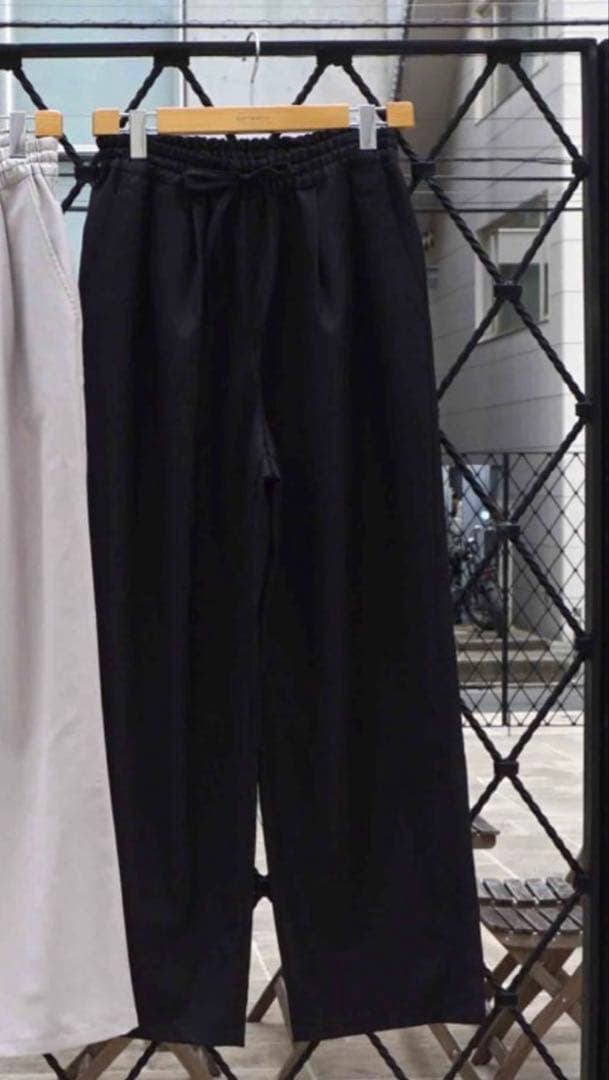新品　ドゥファミリィ　ツイルタックイージーパンツ　ブラック