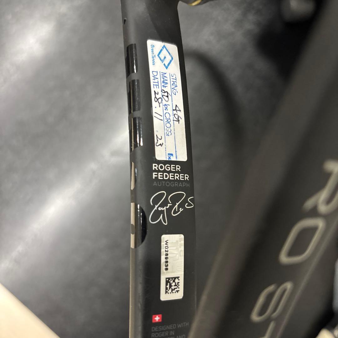 【希少】WilsonPro staff 97 RF V11.0フェデラー