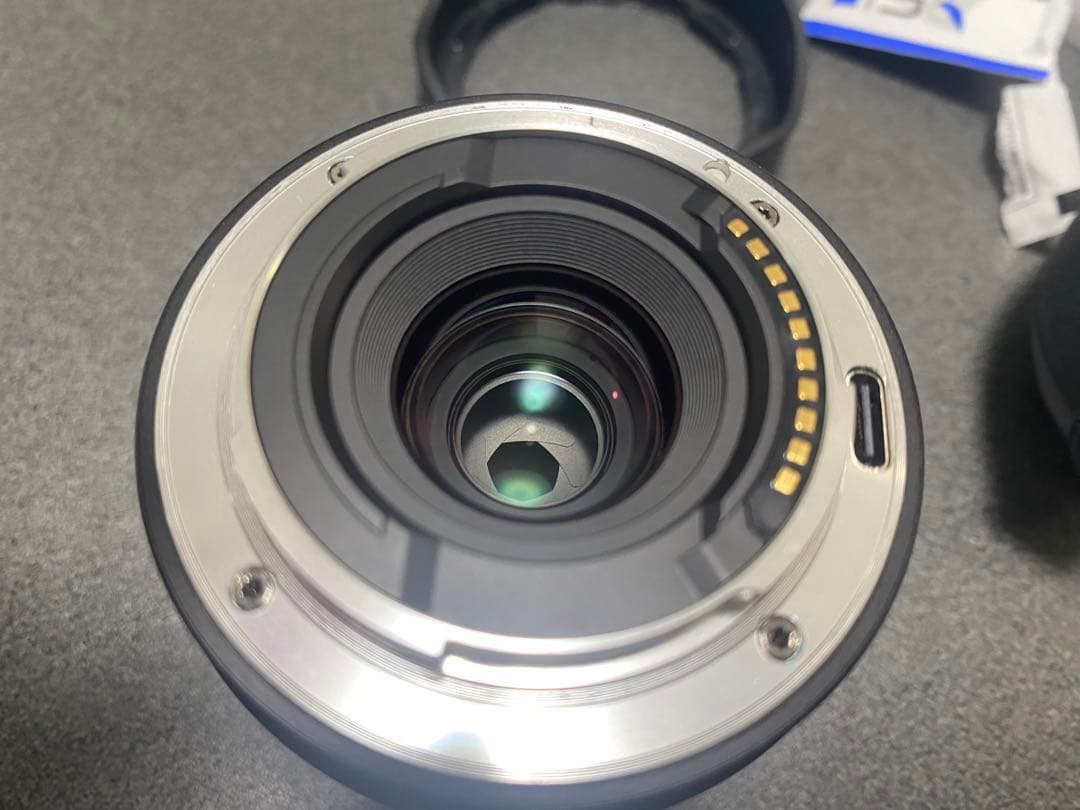 VILTROX AF 20mm f/2.8 おまけ付き