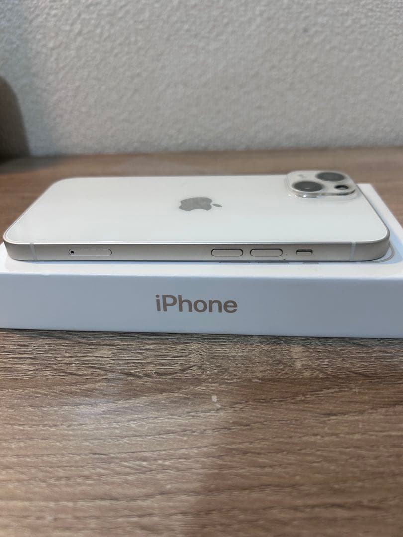 iPhone 13 128GB 本体
