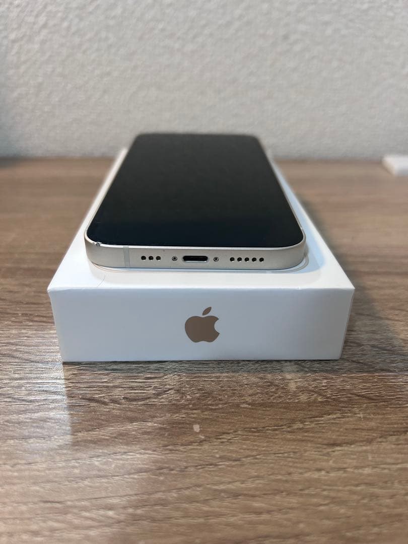 iPhone 13 128GB 本体