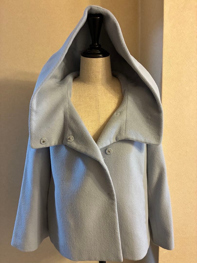 ANAYIフード付きライトブルーコート