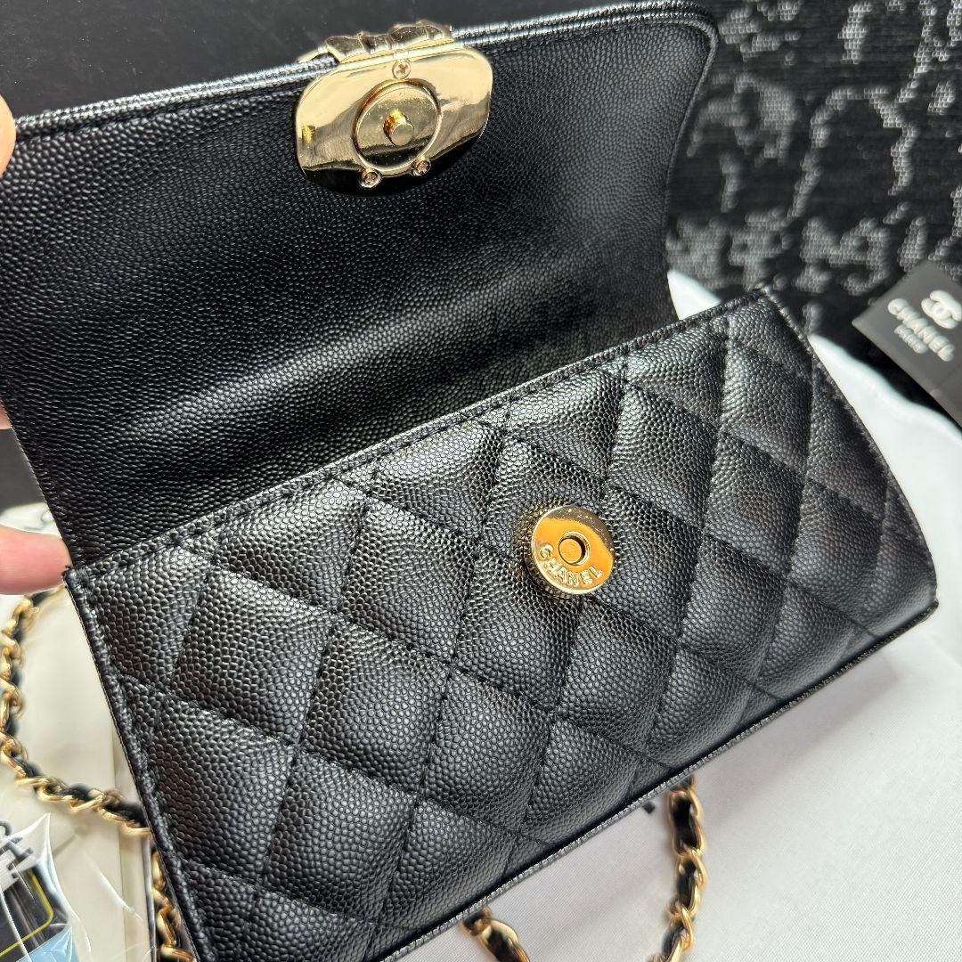 【本日限定特価】CHANEL　ノベルティ　ブラックレザー ショルダーバッグ