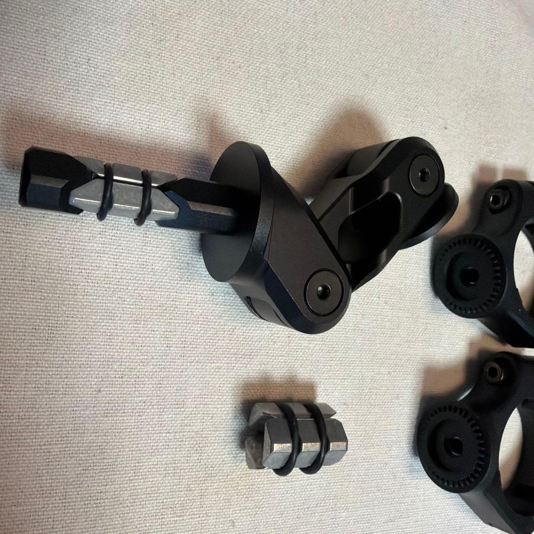 クアッドロック製　マウントアクセサリーセット ブラック