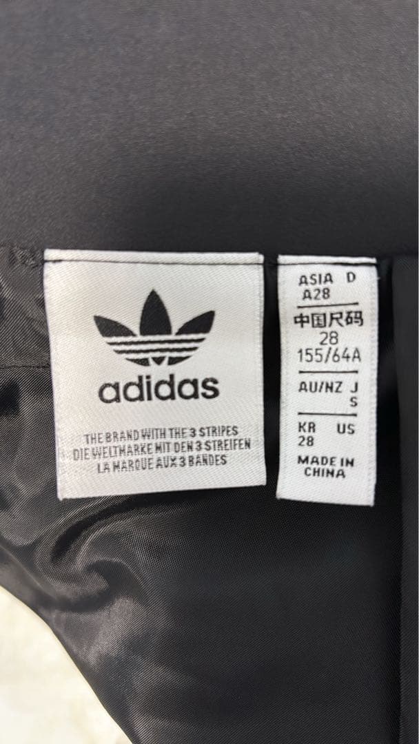 アディダスオリジナルス アディレニウムシーズン3バルーンスカート Sサイズ