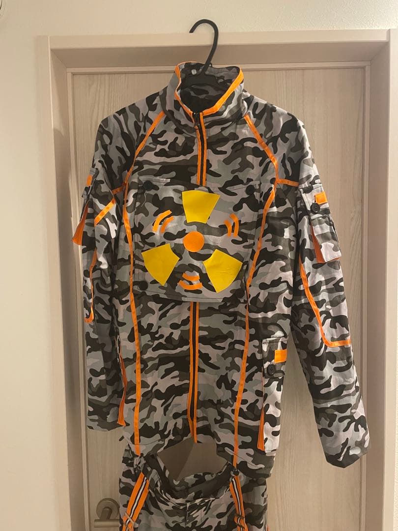 hide 迷彩柄 コスプレ ジャケットとパンツセット　ウィッグ付き