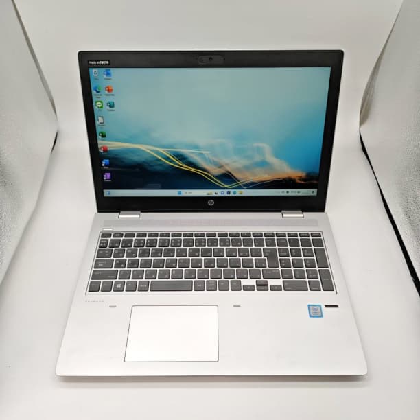 バッテリ新品 フルHD 15 HP i7-8550U SSD256GB オフィス