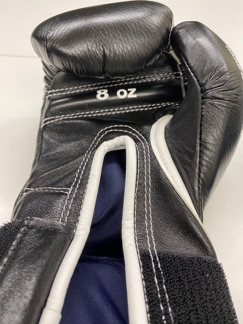 【専用】isami製品　BOXER ボクシンググローブ ハードノックライフ 黒