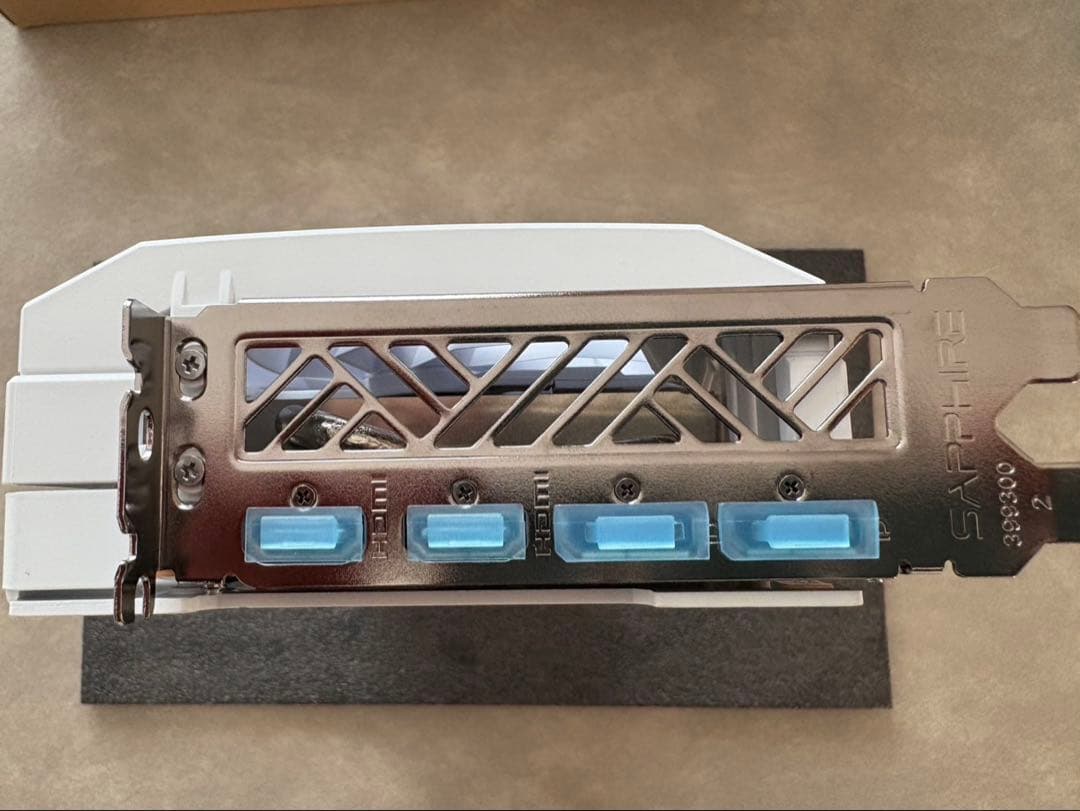 グラフィックボード・グラボ・ビデオカード Sapphire Radeon RX7800XT 16GB PURE