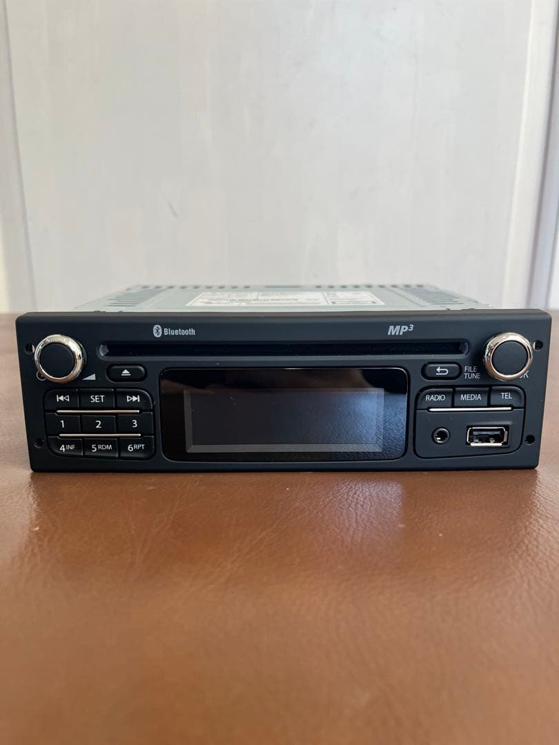 ルノーカングー カーオーディオ Bluetooth機能付き