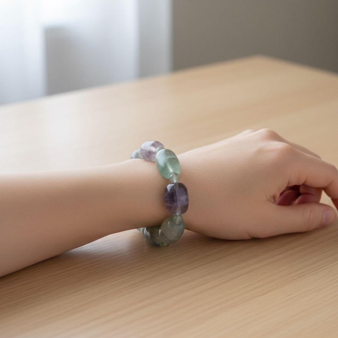 【はくとん( 'ω')ŧ‹\"ŧ‹\"】天然アクアマリンのギフトボックストップ