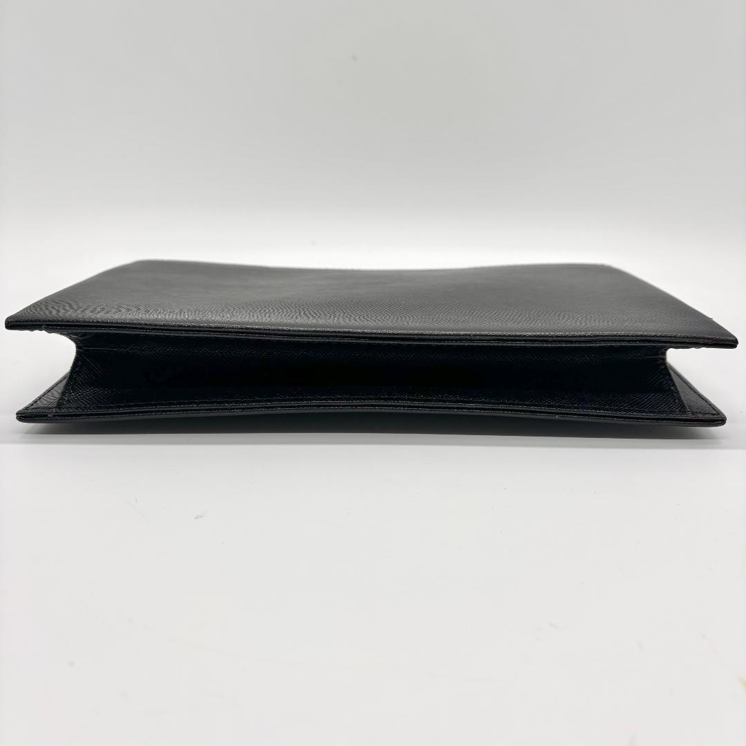 Yves Saint Laurent クラッチバッグ YSL 黒