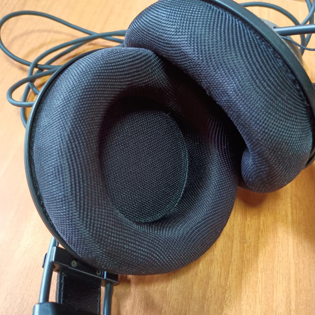 AKG K501 有線ヘッドホン