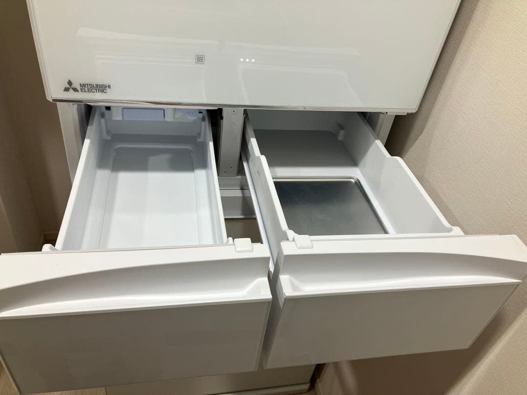 【美品】三菱電機 省エネ 4ドア冷蔵庫 ホワイト