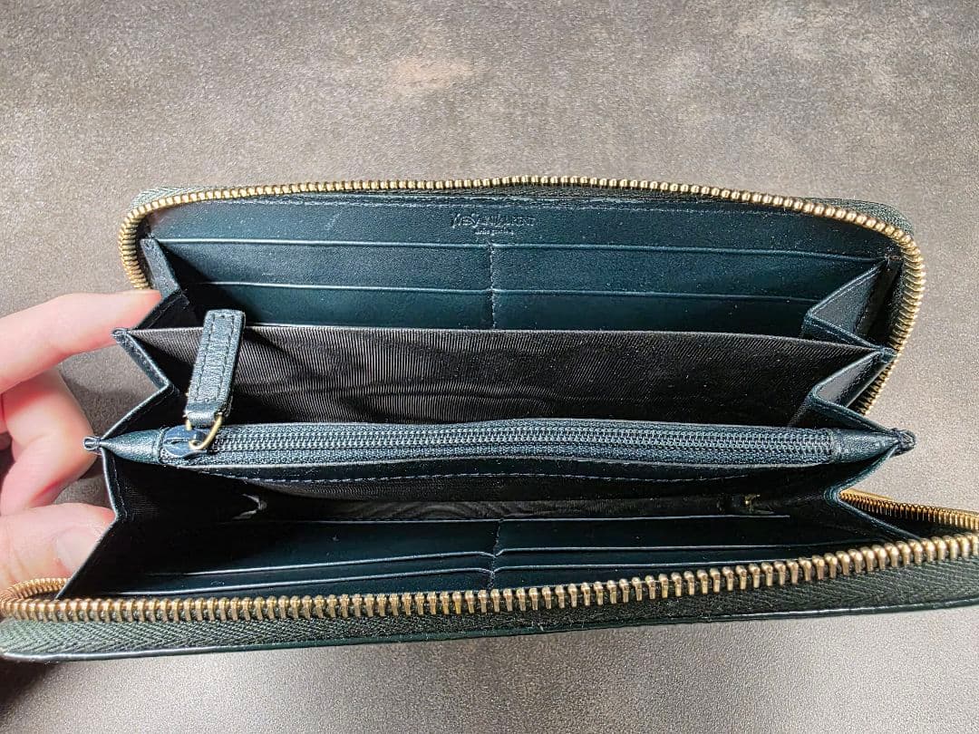 【美品】YSL ダークグリーン　パテント　 ラウンドファスナー長財布