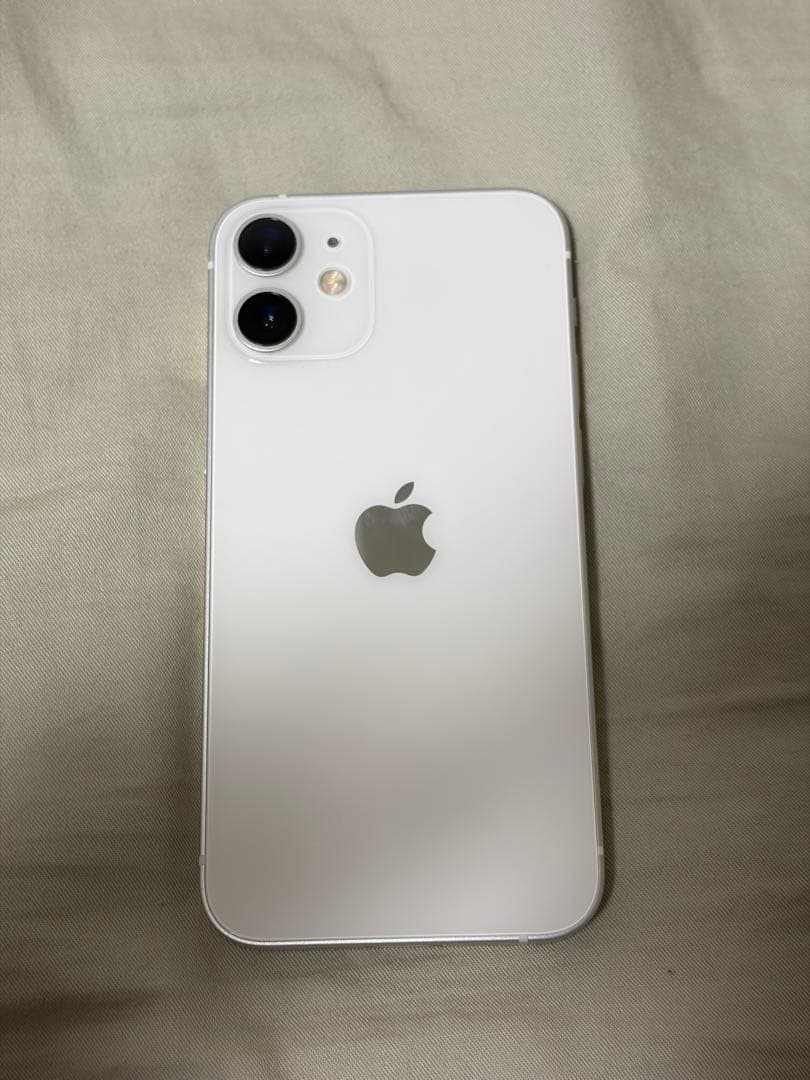 美品【打痕、擦れ少】Apple iPhone 12 mini 本体