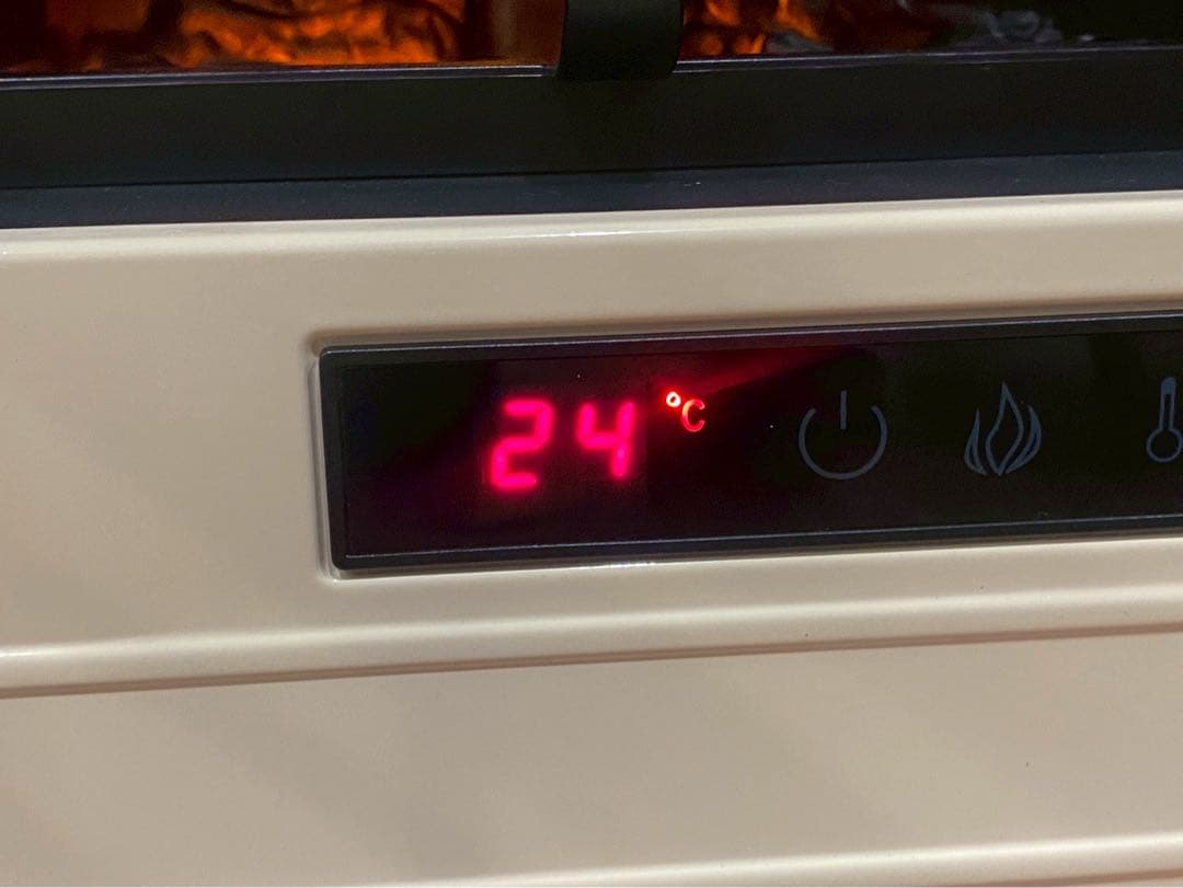 新品 未使用 暖炉型ファンヒーター 白 ホワイト 白家具 インテリア ストーブ