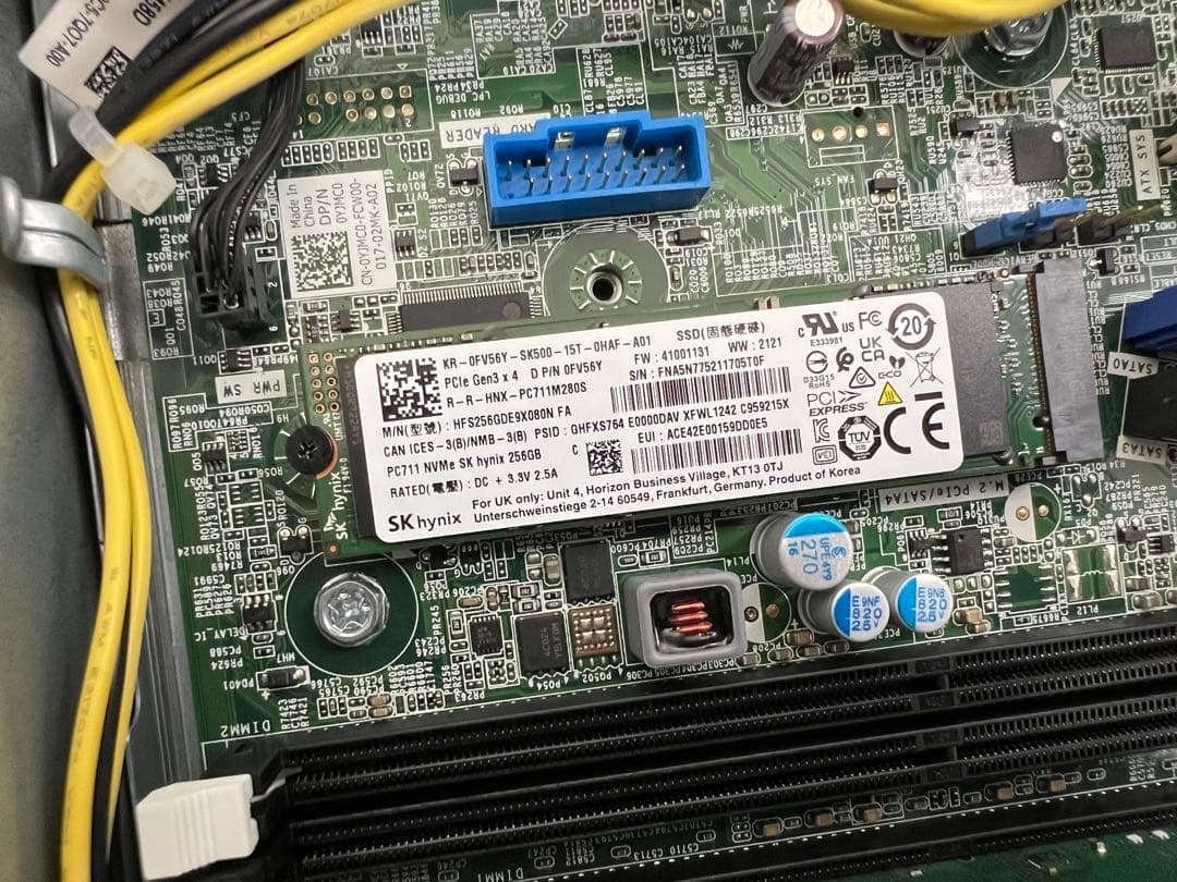 第9世代corei7 M.2SSD256gb+HDD500 office