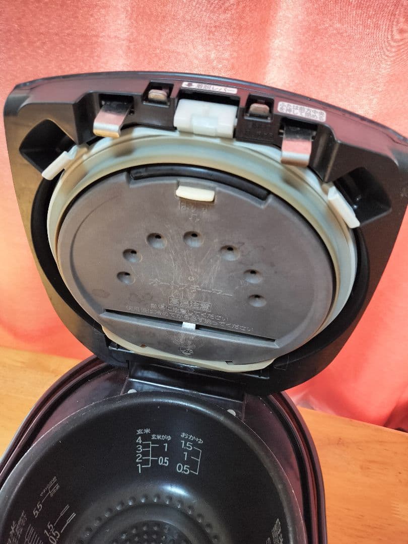 【美品】HITACHI IH炊飯器 RZ-TS103M レッド