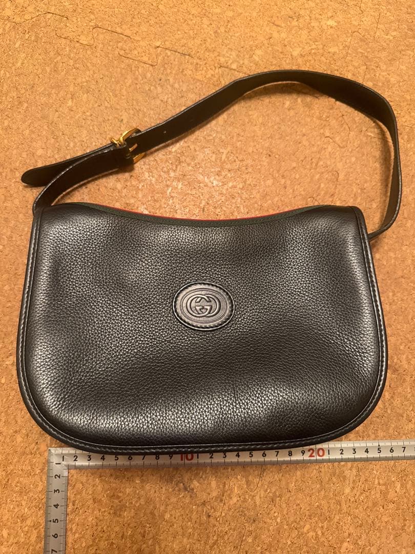 【希少】GUCCI 黒レザーショルダーバッグ　オールドロゴ
