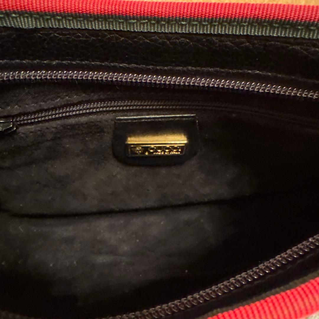 【希少】GUCCI 黒レザーショルダーバッグ　オールドロゴ