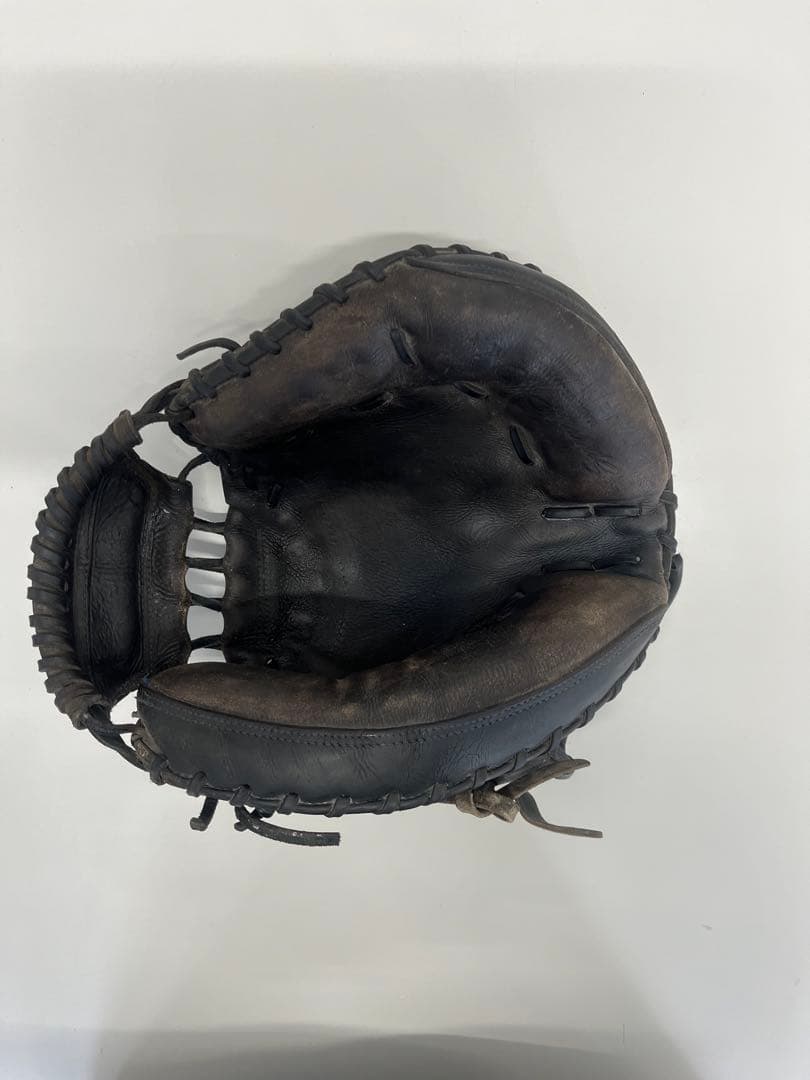 硬式野球グローブ 黒 レザー