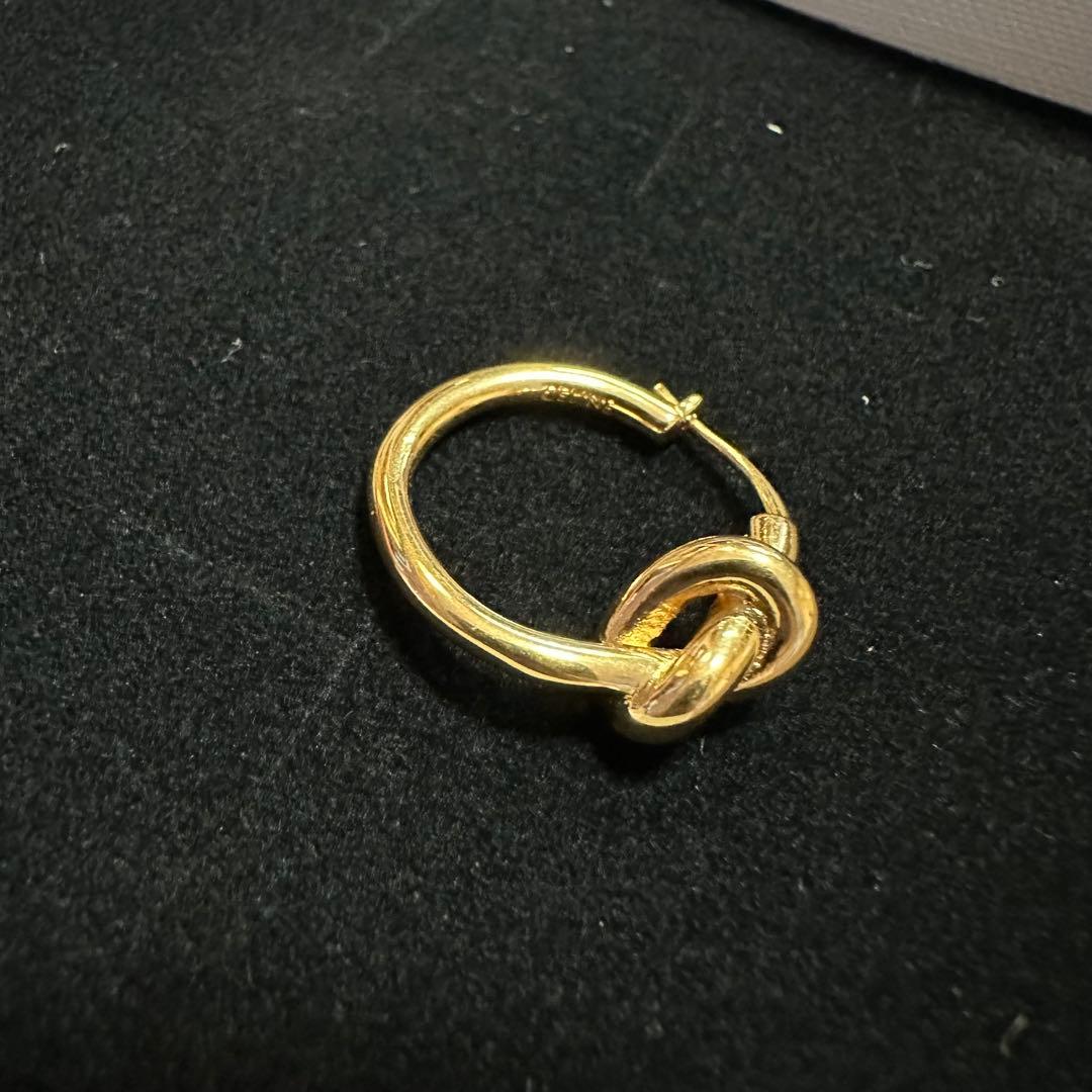 CELINE ノットピアスゴールド(片耳用)