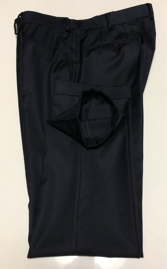 エンポリオ アルマーニ スーツ　ほぼ未使用