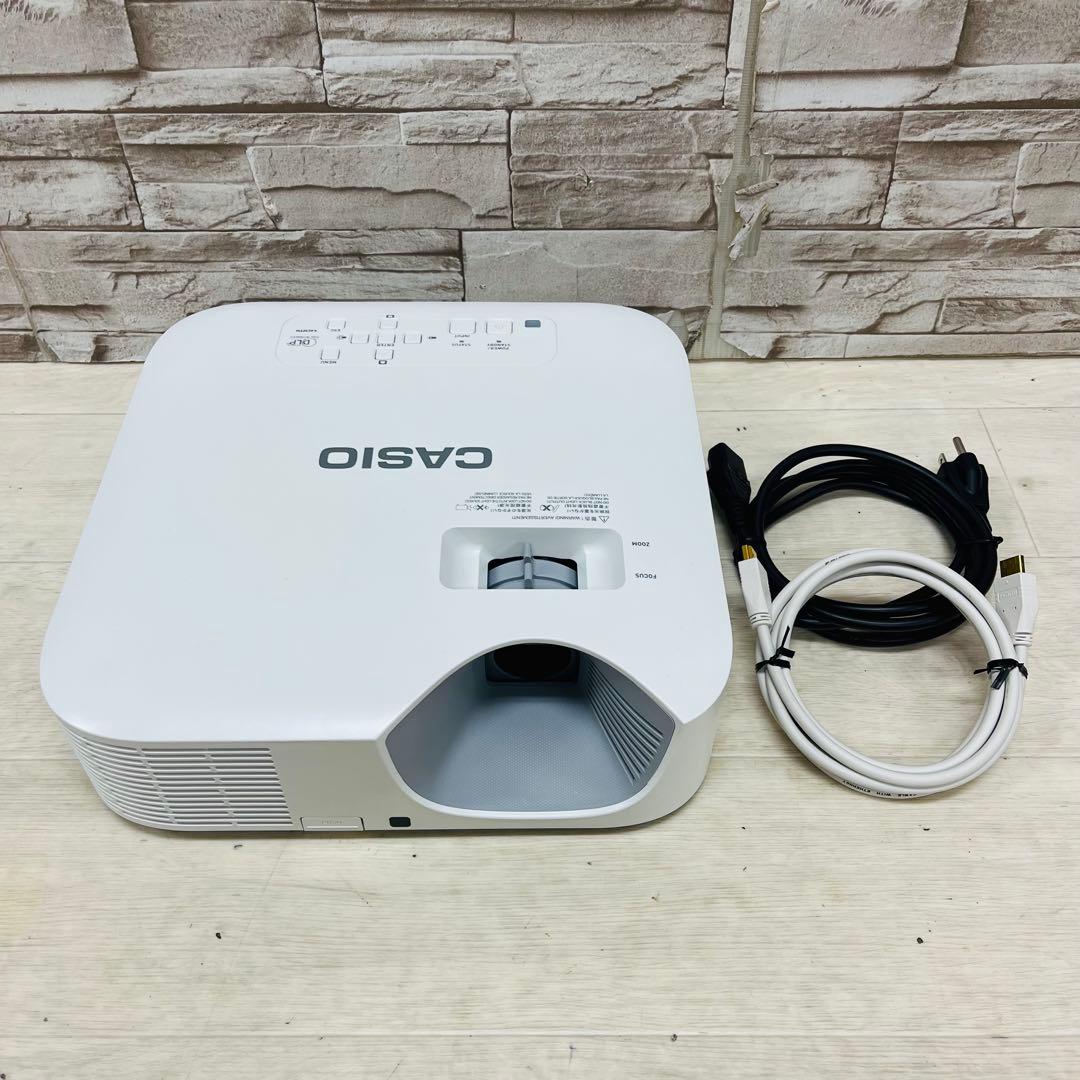 美品 CASIO プロジェクター XJ-F210WN WXGA リアルモデル