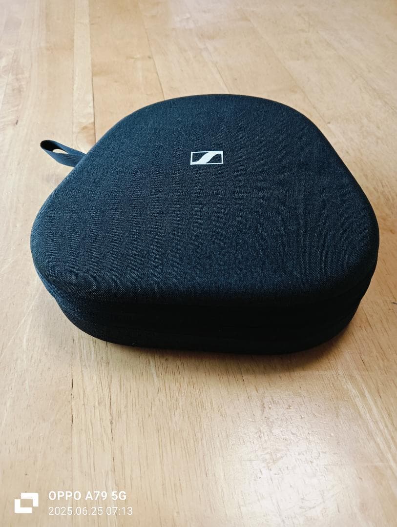 Sennheiser ワイヤレスヘッドホンmomentum4