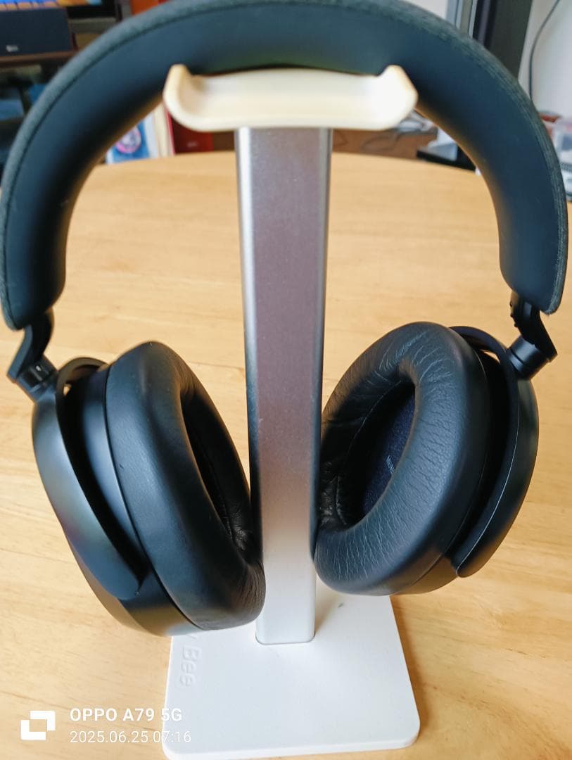 Sennheiser ワイヤレスヘッドホンmomentum4