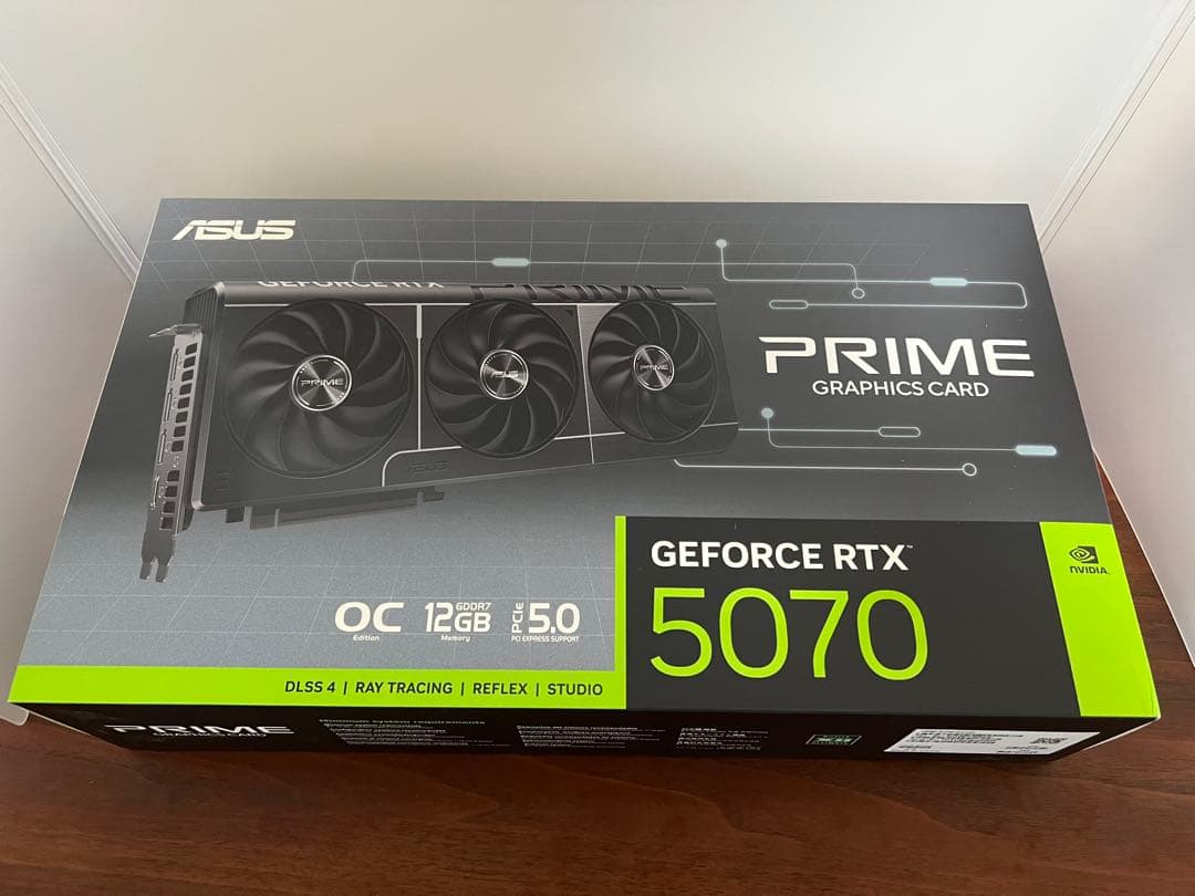 グラフィックボード・グラボ・ビデオカード ASUS GEFORCE RTX 5070 12GB OC