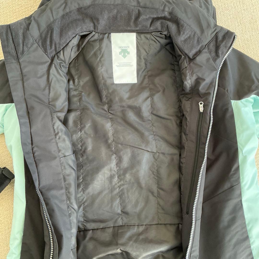 女性用スキーウェア上下セット デサント　MOVE SPORT Mサイズ