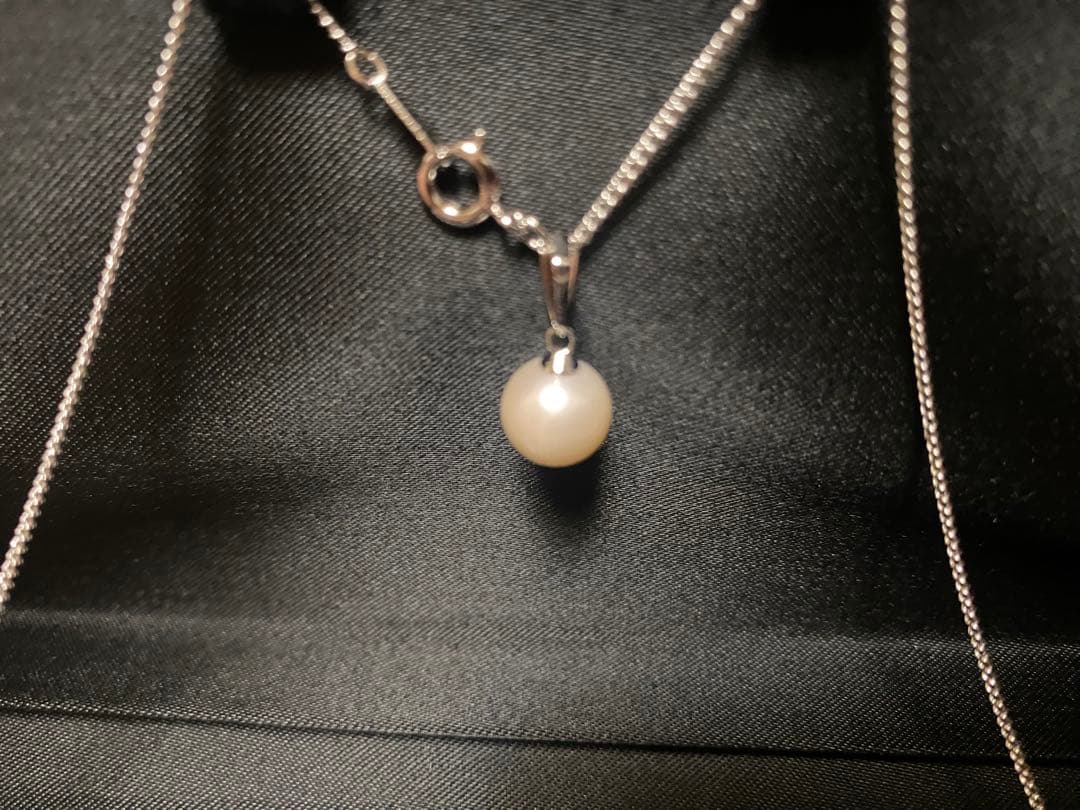 あこや真珠3点セット【ネックレス・イヤリング】鑑別書付　8.5〜9.0mm 大粒