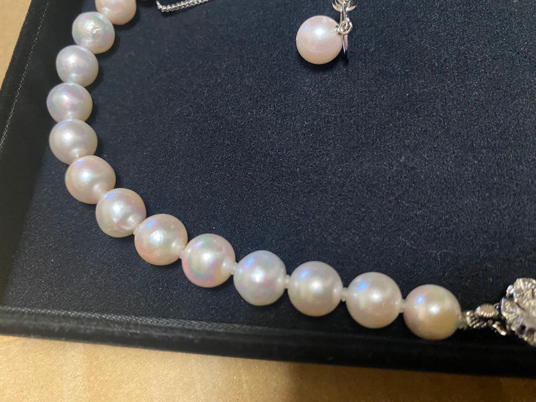 あこや真珠3点セット【ネックレス・イヤリング】鑑別書付　8.5〜9.0mm 大粒