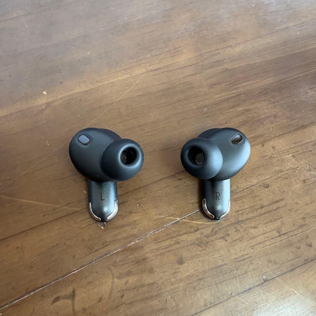 JBL Tour Pro 2ワイヤレスイヤホン ケース付き