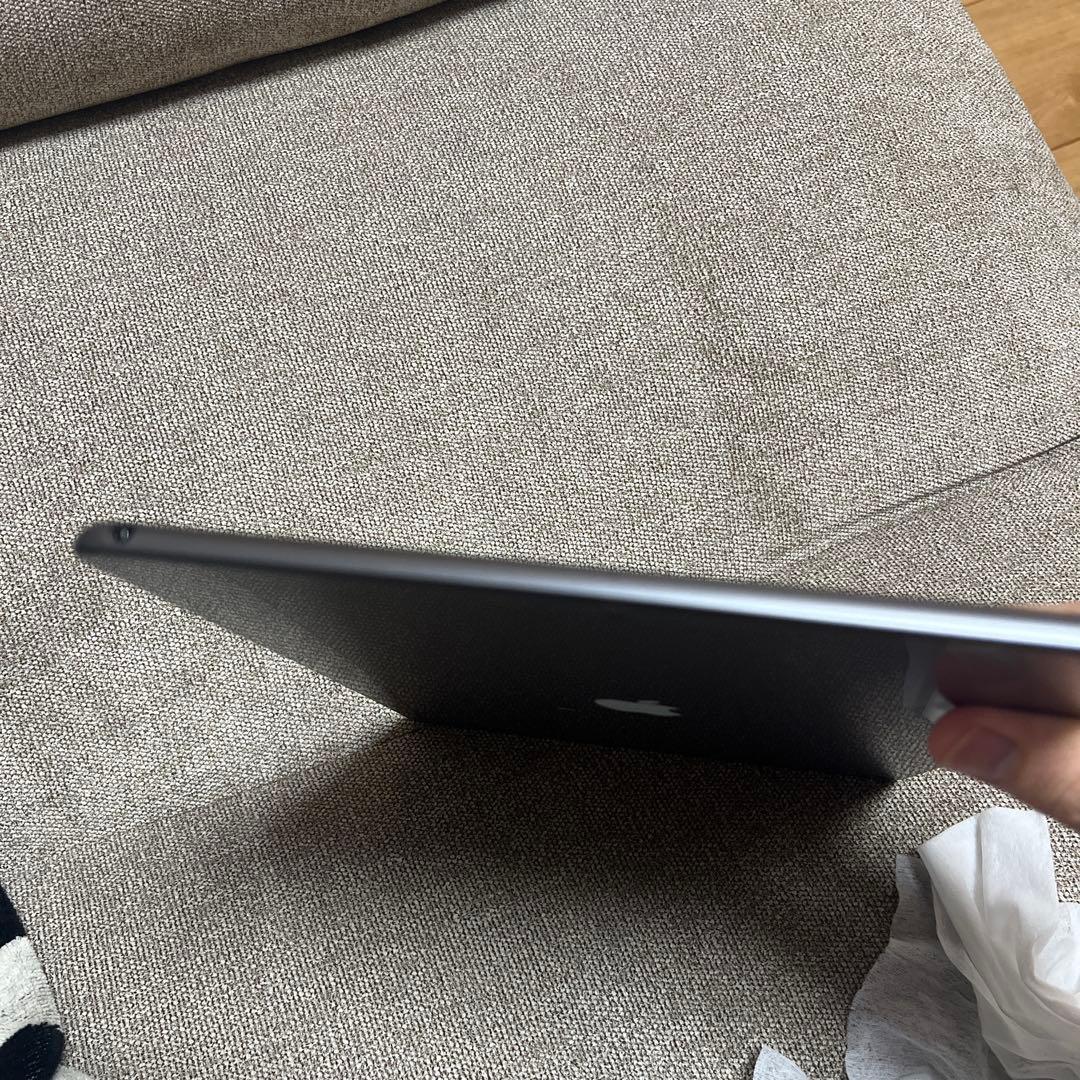 Apple iPad Air 第三世代 64GB 本体 スペースグレー