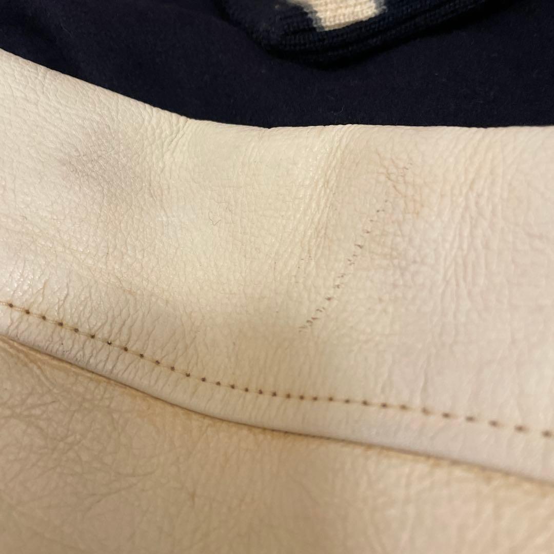 GENERAL RESEARCH スタジャン ネイビー/ホワイト