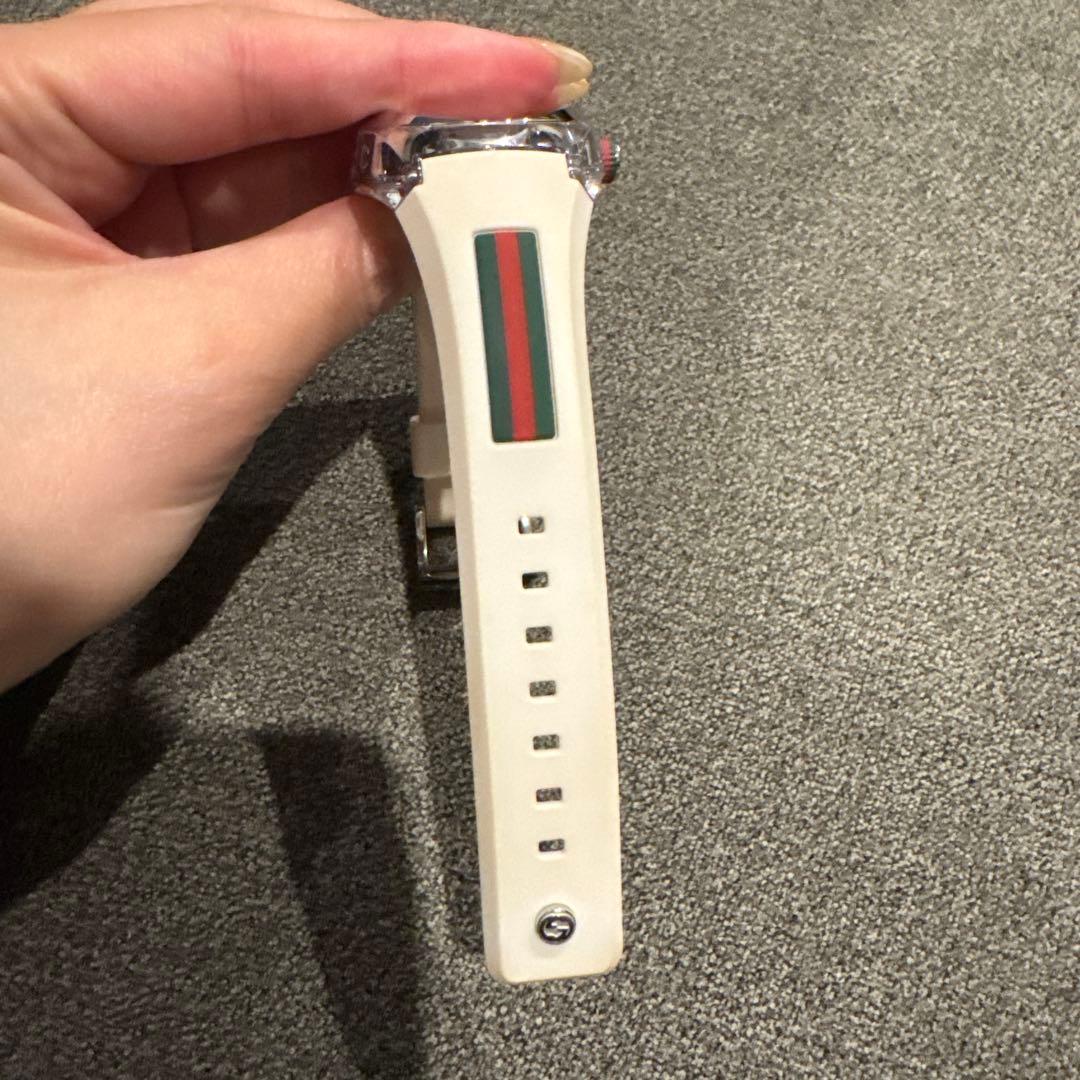 GUCCI Sync ホワイトラバーベルト 時計