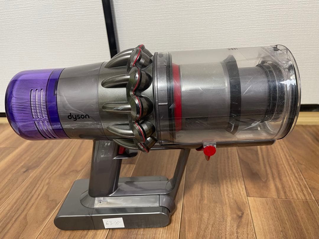 Dyson-ダイソンV11(SV14)スティッククリーナー 本体とアタッチメント