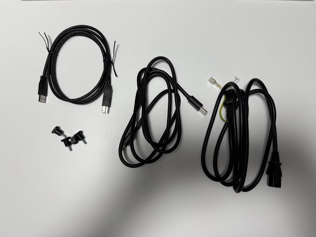 中古 GIGABYTE M28U 28インチ 4K 144Hz エルゴトロン付き