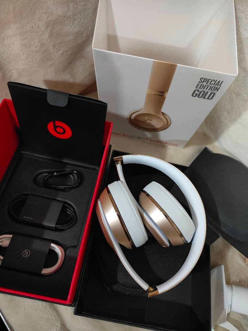 未使用beats solo3 wireless 特別版 ゴールド