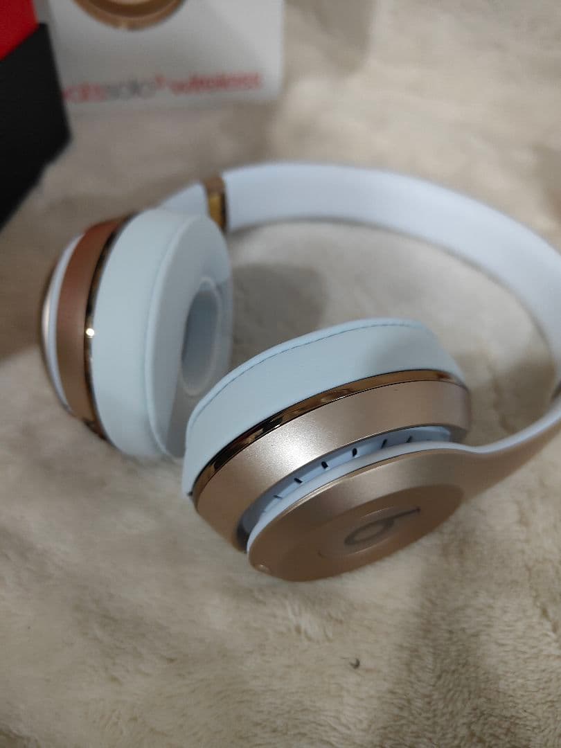 未使用beats solo3 wireless 特別版 ゴールド