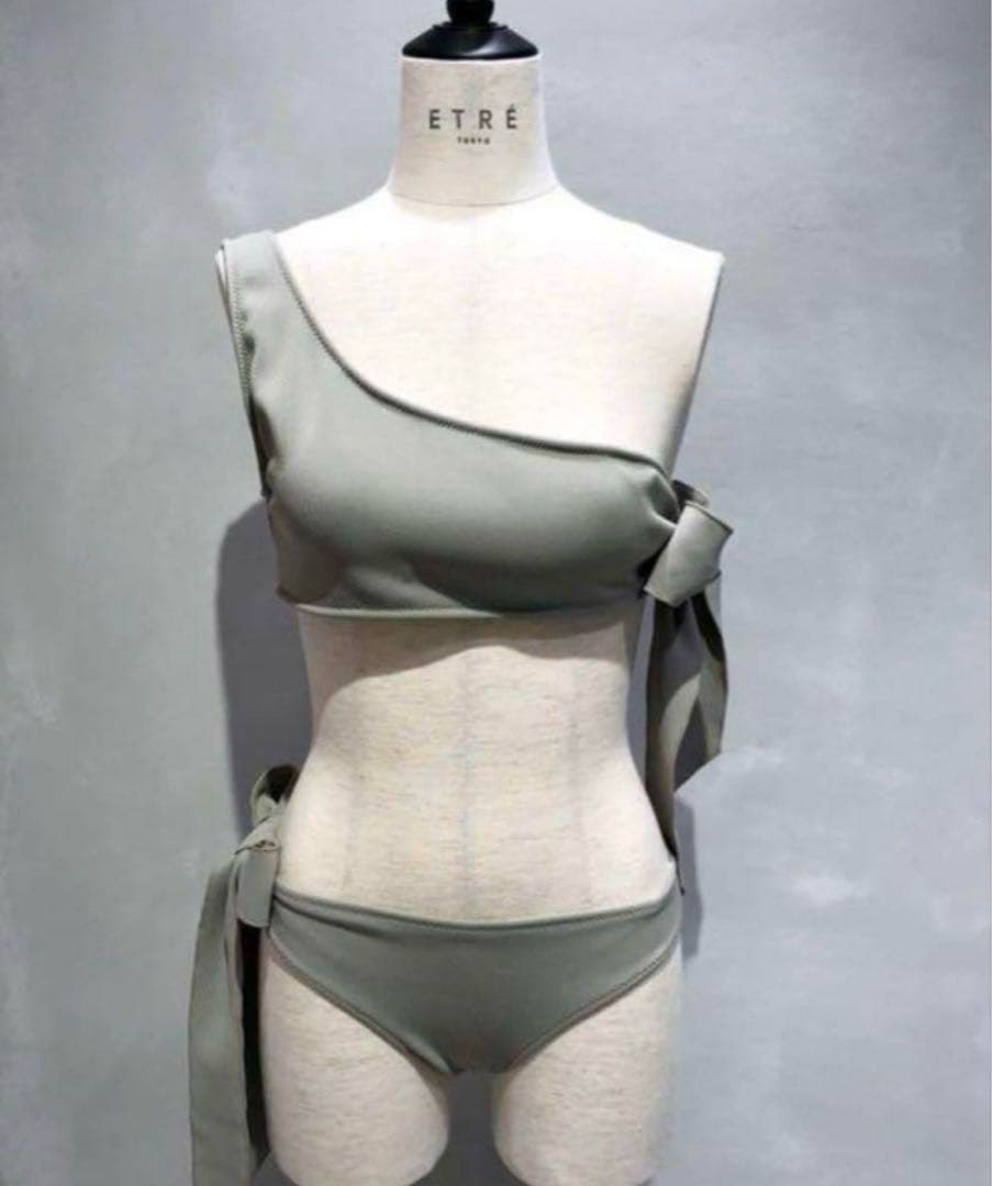 ETRE TOKYO リボンワンショルダー　ビキニ