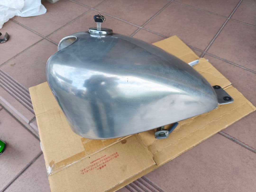 ビッグシーダー　アルミタンク　グラストラッカー