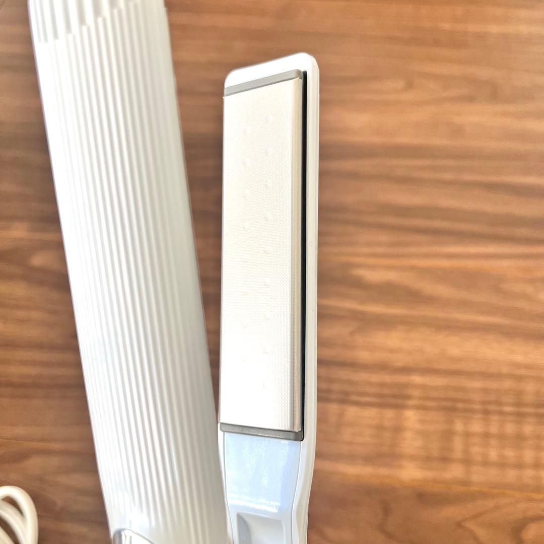 【美品】リファ ストレートアイロンプロ 最新モデル