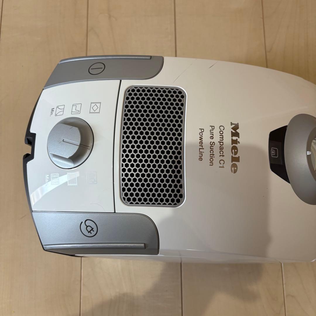 Miele ミーレ 紙パック式クリーナー SCAO3